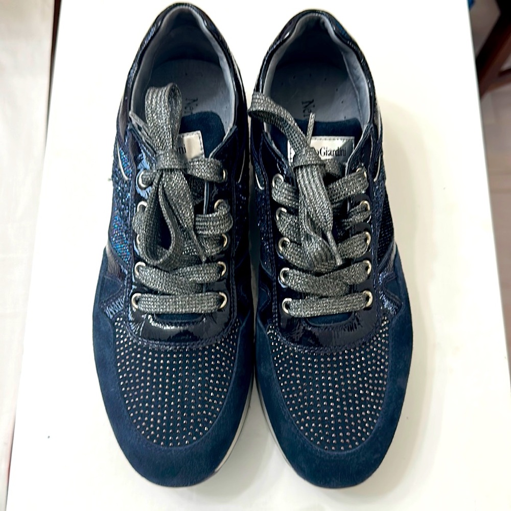 NeroGiardini Women’s shoes sz 39